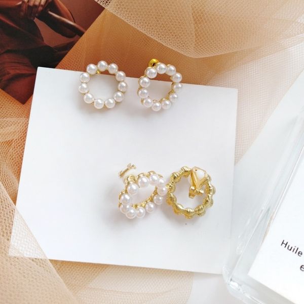 korea trend female jewelry simple round imitation pearl stud earrings women girl fashion temperament small ear clip accessories, Golden;silver
korea trend female jewelry simple round imitation pearl stud earrings women girl fashion temperament small ear clip accessories, Golden;silver