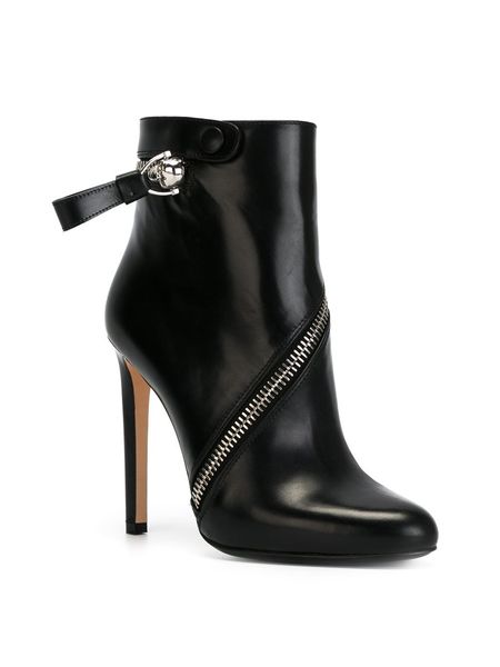 2019 new fashion boots round toes high heels women boots winter black soft leather stiletto heel martin boots shoes woman botas big size
2019 new fashion boots round toes high heels women boots winter black soft leather stiletto heel martin boots shoes woman botas big size