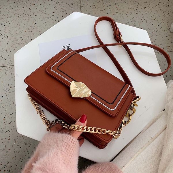elegant female chain tote bag 2019 fashion new leather women's designer handbag lock chain shoulder messenger bag
elegant female chain tote bag 2019 fashion new leather women's designer handbag lock chain shoulder messenger bag