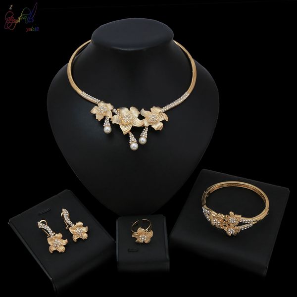 Yulaili 2019 mu t have de ign luxury flower dubai gold color necklace bracelet earring ring jewelry et for women wedding
Yulaili 2019 mu t have de ign luxury flower dubai gold color necklace bracelet earring ring jewelry et for women wedding