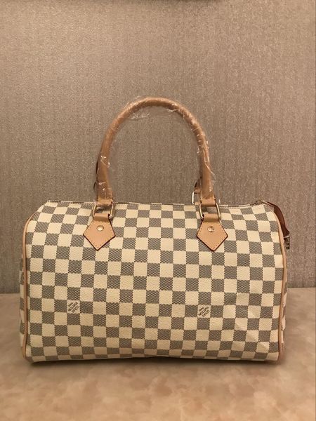 30 см дизайн змея тиснением кожа тиснением мода дамы цепи перекинутый плечо мода подушка сумка классический стиль красочные моды
30 см дизайн змея тиснением кожа тиснением мода дамы цепи перекинутый плечо мода подушка сумка классический стиль красочные моды