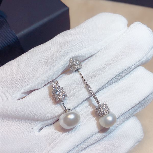 дизайнер s925 tremella pin алмазные серьги шпильки круглый природных пресной воды pearl личность простой гальванических 18k белое золото, White
дизайнер s925 tremella pin алмазные серьги шпильки круглый природных пресной воды pearl личность простой гальванических 18k белое золото, White