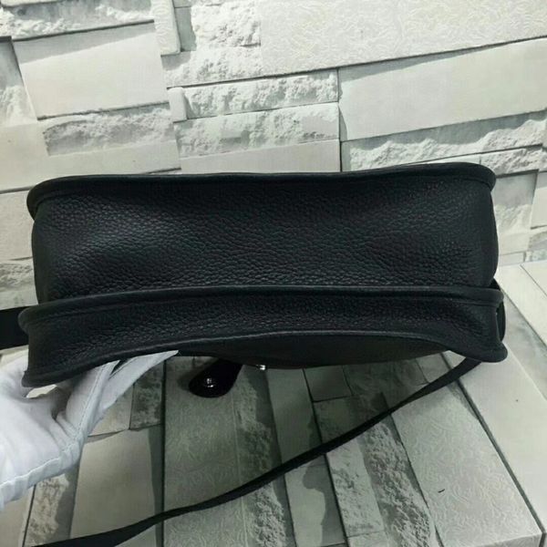 2020 new fashihollow buckle women's bag handbag single broadband backpack bucket bag simple shoulder leisure handbag versat dqnn, Red;black
2020 new fashihollow buckle women's bag handbag single broadband backpack bucket bag simple shoulder leisure handbag versat dqnn, Red;black
