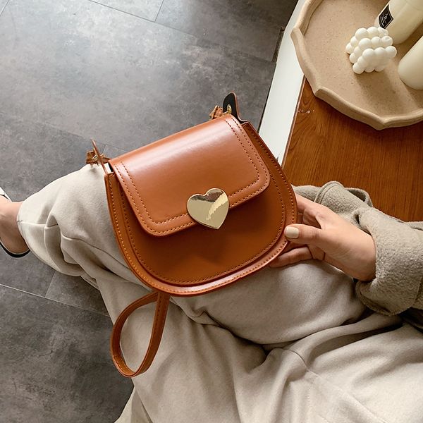 in super fire small bag women 2020 new retro fashion saddle bag versatile high-end western style shoulder messenger
in super fire small bag women 2020 new retro fashion saddle bag versatile high-end western style shoulder messenger