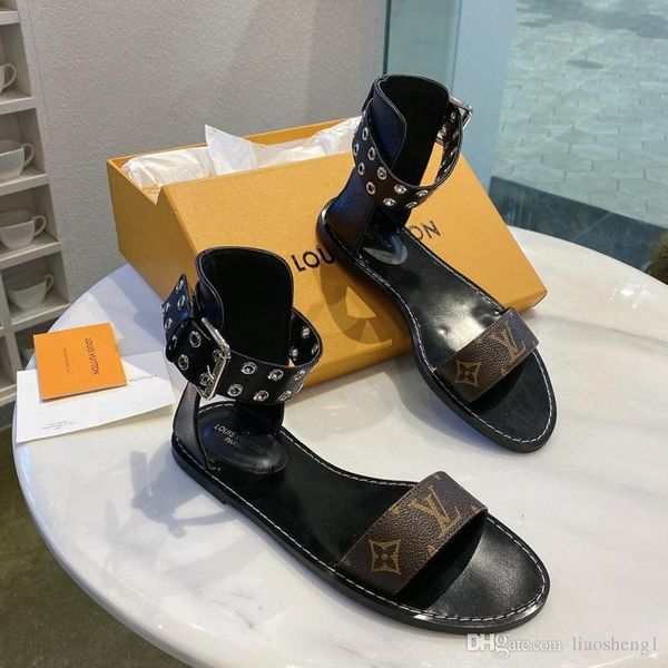 2020 new women's sandals, luxury designer shoes, casual shoes, fashionable classics, the same star, and a comfortable and super tempera, Red;white
2020 new women's sandals, luxury designer shoes, casual shoes, fashionable classics, the same star, and a comfortable and super tempera, Red;white