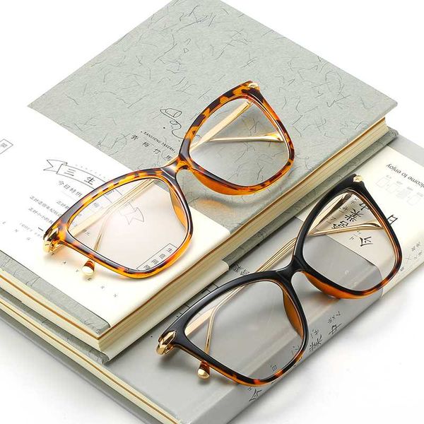2020 retro new women eyeglasses frames classic brand metal frame women cat eye glasses trendy lunettes vintage, Black
2020 retro new women eyeglasses frames classic brand metal frame women cat eye glasses trendy lunettes vintage, Black