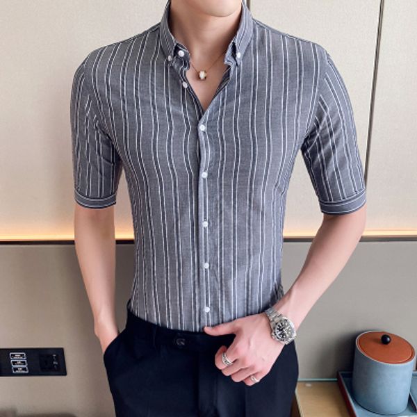 spring and summer new korean trend casual men's business shirt hong kong style sub-sleeved shirt male striped slim, White;black
spring and summer new korean trend casual men's business shirt hong kong style sub-sleeved shirt male striped slim, White;black