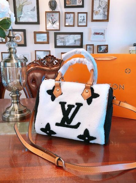 luxury tote wallet teddy lamb wool handbag shoulder messenger bag fashion handbag wallet lady bag m88715
luxury tote wallet teddy lamb wool handbag shoulder messenger bag fashion handbag wallet lady bag m88715