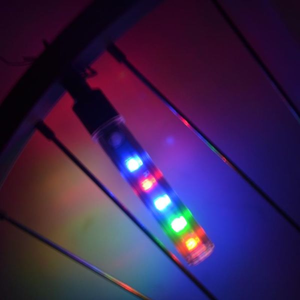 2pcs/set lights color tyre wheel cap light multicolor led light lamp flash bike bicycle motor wheel car tire
2pcs/set lights color tyre wheel cap light multicolor led light lamp flash bike bicycle motor wheel car tire