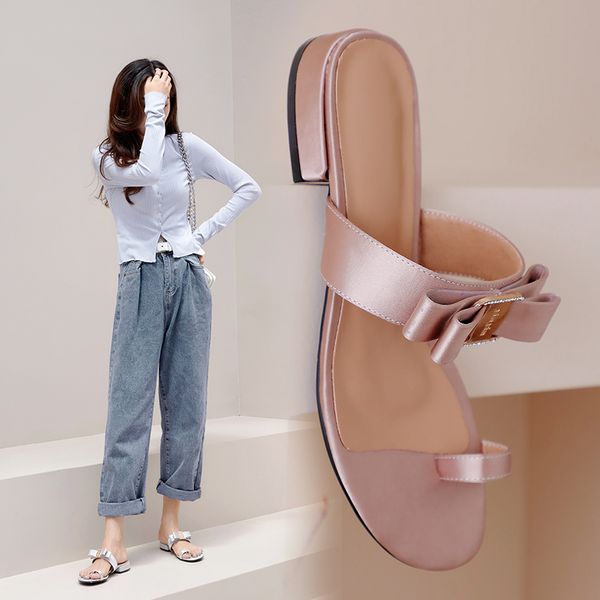 2020 summer new sets of toe metal bowknot wear sandals word clip toe low heel sandals female beach z801, Black
2020 summer new sets of toe metal bowknot wear sandals word clip toe low heel sandals female beach z801, Black