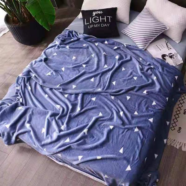 2019 new bedspread fleece blanket winter warm soft flannel blankets for sofa blanket bed cars portable throw home decors
2019 new bedspread fleece blanket winter warm soft flannel blankets for sofa blanket bed cars portable throw home decors