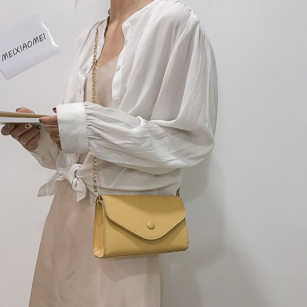 fashion casual women joker one shoulder slung fashion lock chain small square bag for hasp
fashion casual women joker one shoulder slung fashion lock chain small square bag for hasp