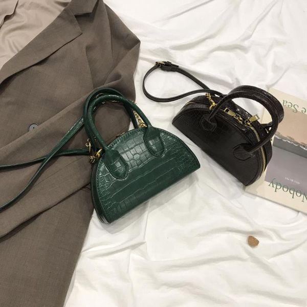 2020 new women's diagonal bag korean version of the niche ladies shell bag fashion simple retro lady crossbody
2020 new women's diagonal bag korean version of the niche ladies shell bag fashion simple retro lady crossbody