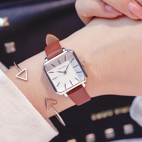 new 2020 square dial women casual wristwatch ladies leather quartz watch female simple design dress clock hours drop ship, Slivery;brown
new 2020 square dial women casual wristwatch ladies leather quartz watch female simple design dress clock hours drop ship, Slivery;brown