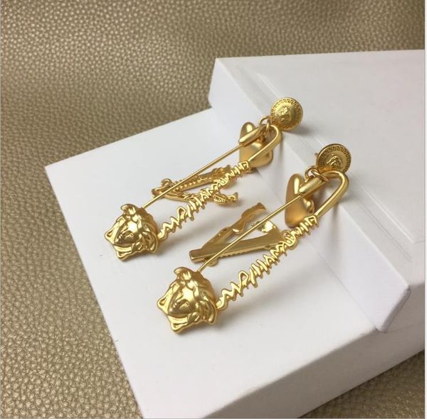 new style female fashion heart shaped personalized earrings seiko heart shaped personalized earrings, Golden;silver
new style female fashion heart shaped personalized earrings seiko heart shaped personalized earrings, Golden;silver