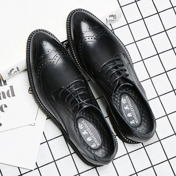 

british style men casual cow leather bullock shoes carving brogue sneakers gentleman pointed toe black oxford shoe zapato hombre