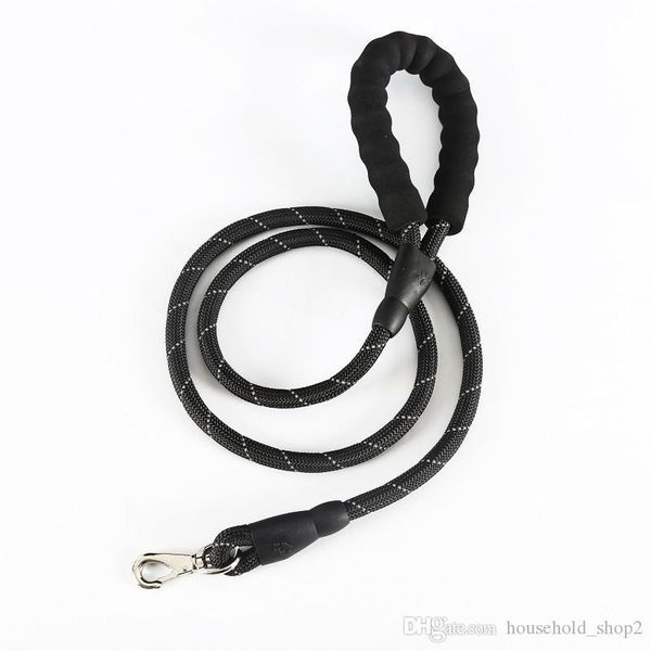 1.5m dog pet leashes 1.2cm traction rope for big dogs with reflective stripe dog supplies
1.5m dog pet leashes 1.2cm traction rope for big dogs with reflective stripe dog supplies