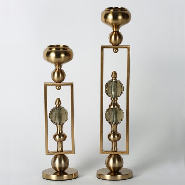 2-piece european-style model room creative alloy wedding candlelight dinner romantic candle holder golden classical candle holder decoration
2-piece european-style model room creative alloy wedding candlelight dinner romantic candle holder golden classical candle holder decoration