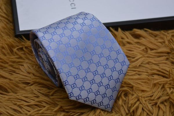 новые стили моды для мужчин галстуки silk tie мужские шеи галстуки ручной работы свадьба письмо галстук италия 3 стиль деловых связей нашивк, Blue;purple
новые стили моды для мужчин галстуки silk tie мужские шеи галстуки ручной работы свадьба письмо галстук италия 3 стиль деловых связей нашивк, Blue;purple