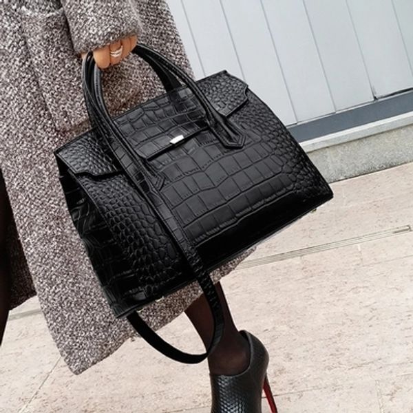 drands designer women crocodile bag women handbag selling tote women bag large shoulder messenger brand bags luxury t200322
drands designer women crocodile bag women handbag selling tote women bag large shoulder messenger brand bags luxury t200322