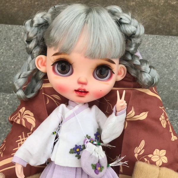 neo blyth doll nbl 1/6 bjd customized frosted face,big eyes fashion girl makeup ball jointed doll with chinese style t200428
neo blyth doll nbl 1/6 bjd customized frosted face,big eyes fashion girl makeup ball jointed doll with chinese style t200428