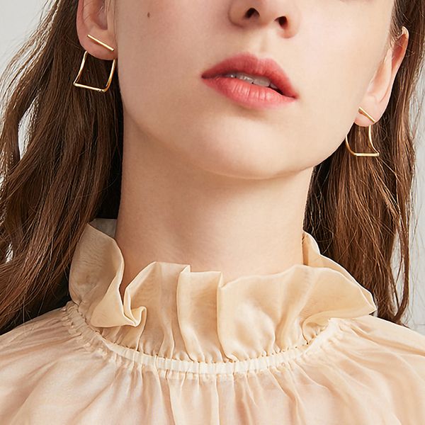 yhpup square hollow stud earrings minimalist metal gold jewelry trendy geometric copper earrings for women pendientes mujer 2020, Golden;silver
yhpup square hollow stud earrings minimalist metal gold jewelry trendy geometric copper earrings for women pendientes mujer 2020, Golden;silver