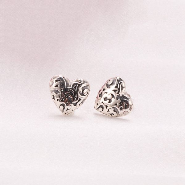 wholesale-heart stud earrings luxury designer jewelry for pandora aristocratic heart 925 sterling silver lady stud earrings with box, Golden;silver
wholesale-heart stud earrings luxury designer jewelry for pandora aristocratic heart 925 sterling silver lady stud earrings with box, Golden;silver