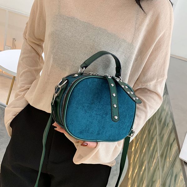 кожа scrub crossbody сумка для женщин 2019 зимних плечи mini phone bag женских сумок мешком главный женский tote bag
кожа scrub crossbody сумка для женщин 2019 зимних плечи mini phone bag женских сумок мешком главный женский tote bag
