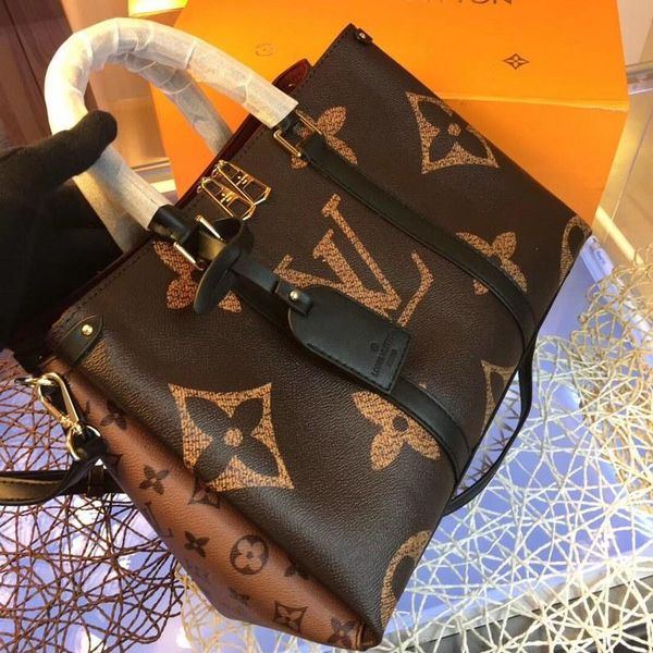leather tassel brand fashion women design luxury ladies handbags purses soho disco backpack wallets crossbody bags
leather tassel brand fashion women design luxury ladies handbags purses soho disco backpack wallets crossbody bags