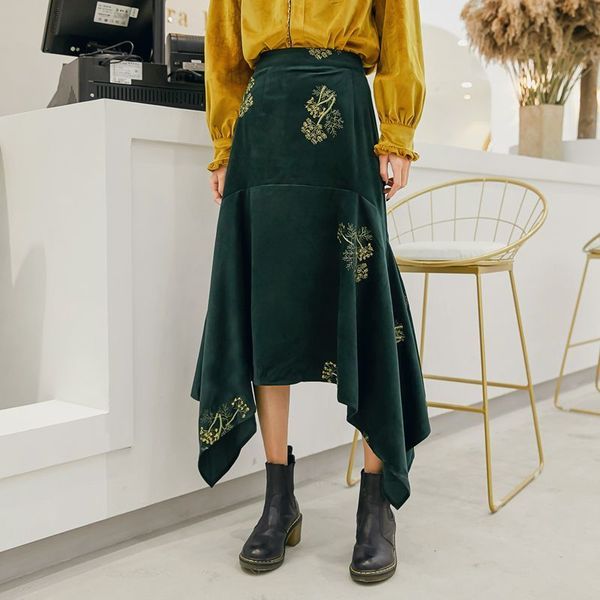 skirts print velvet embroidered irregular skirt women vintage loose temperament high waist tide 2021 spring v297, Black
skirts print velvet embroidered irregular skirt women vintage loose temperament high waist tide 2021 spring v297, Black
