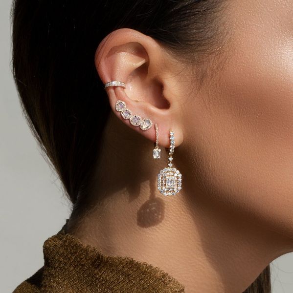 2019 new cubic zirconia cz paved geometric square drop charm rose silver color sparking bling wedding earring for women
2019 new cubic zirconia cz paved geometric square drop charm rose silver color sparking bling wedding earring for women