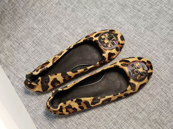 2019 new dance ca ual hoe andal women elegant and comfortable hoe
2019 new dance ca ual hoe andal women elegant and comfortable hoe