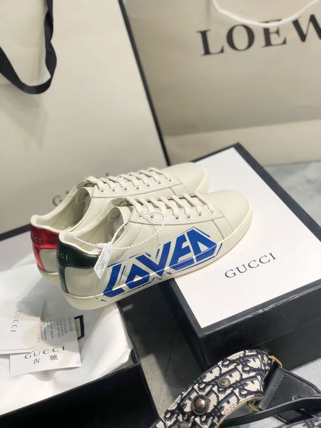 2020 new ao couple casual sneakers couple fashion sneakers daily casual shoes luxury design 35-45
2020 new ao couple casual sneakers couple fashion sneakers daily casual shoes luxury design 35-45