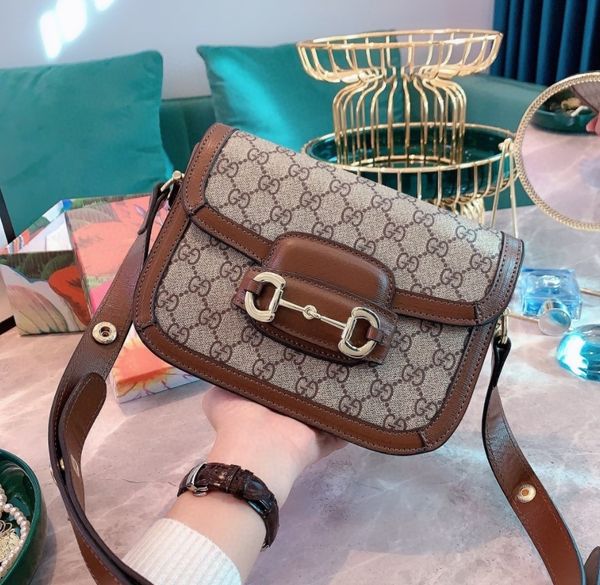 2020 new wholesale luxury designer lady handag brand women designer shoulder bag with strap fashion designer crossbody bag g01 2031412q
2020 new wholesale luxury designer lady handag brand women designer shoulder bag with strap fashion designer crossbody bag g01 2031412q