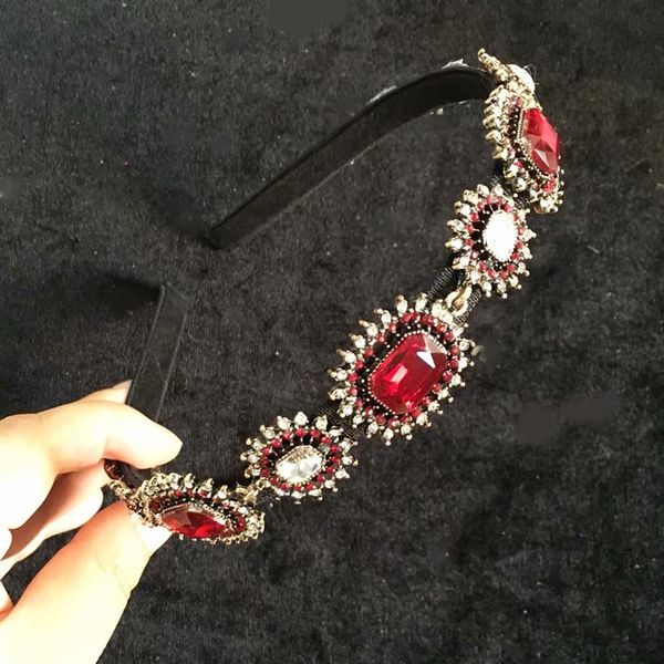 2019 новый hairband барокко корона роскошный кристалл оголовье старинные металлические головные уборы ювелирные изделия волос свадебные аксе, Golden;white
2019 новый hairband барокко корона роскошный кристалл оголовье старинные металлические головные уборы ювелирные изделия волос свадебные аксе, Golden;white
