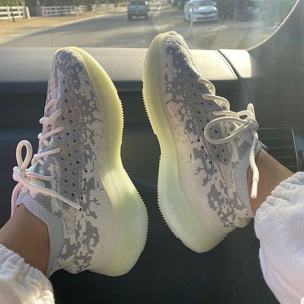 pk version 380 v3 kanye west alien designer running shoes men women bold black and stark white cream outdoor sports sneakers with box
pk version 380 v3 kanye west alien designer running shoes men women bold black and stark white cream outdoor sports sneakers with box