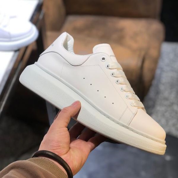 001 designershoes men women new luxury casual shoes mens outdoor brandsneaker fashion platform casual sneakers mc01 20022701w
001 designershoes men women new luxury casual shoes mens outdoor brandsneaker fashion platform casual sneakers mc01 20022701w