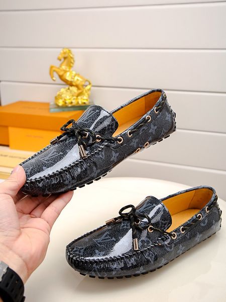2020 men's formal men's formal shoes patent leather black luxury wedding shoes men's flat shoes office large size 38-44
2020 men's formal men's formal shoes patent leather black luxury wedding shoes men's flat shoes office large size 38-44