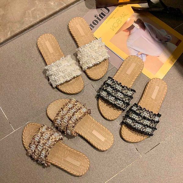 rhinestone weaving slippers new fashion women flip flop fashion wild beach shoe flat bottom outdoor sandals shoes, Black
rhinestone weaving slippers new fashion women flip flop fashion wild beach shoe flat bottom outdoor sandals shoes, Black