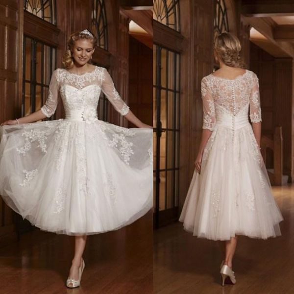 Vintage 3/4 Long Sleeves Lace Short Wedding Dresses Sheer Neck Lace Tea Length Bridal Gowns Wedding Party Gowns Plus Size 
Vintage 3/4 Long Sleeves Lace Short Wedding Dresses Sheer Neck Lace Tea Length Bridal Gowns Wedding Party Gowns Plus Size
