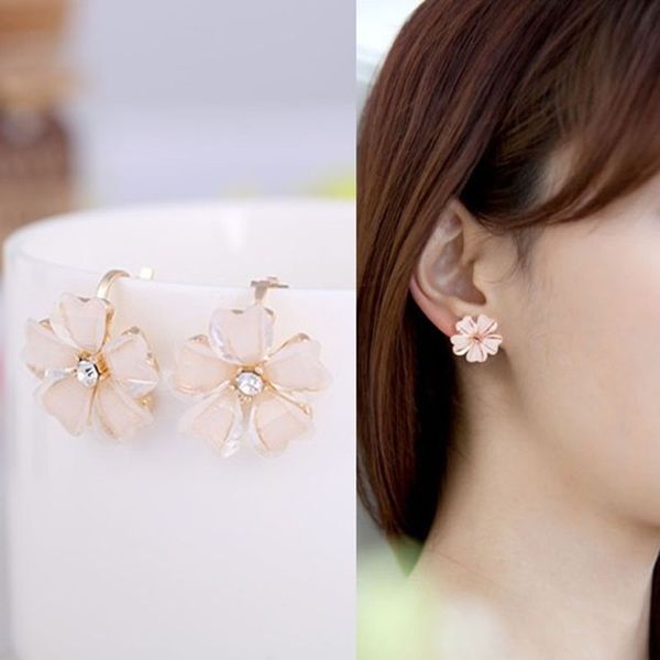 jioacrylic petal clip on earring fashion jewelry for women non pierced earrings fashion geometric statement earring, Silver
jioacrylic petal clip on earring fashion jewelry for women non pierced earrings fashion geometric statement earring, Silver