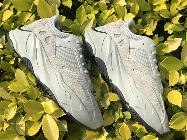 2019 аутентичные 700 v2 соль eg7487 kanye west человек женщины открытый обувь runner wave сиреневый static инерционные geode limited спортив, White;red
2019 аутентичные 700 v2 соль eg7487 kanye west человек женщины открытый обувь runner wave сиреневый static инерционные geode limited спортив, White;red