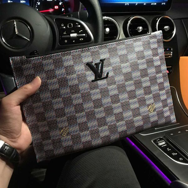 the latest lv men's blue mosaic fashion leather men's black handbags, handbags, envelopes and men's bags
the latest lv men's blue mosaic fashion leather men's black handbags, handbags, envelopes and men's bags