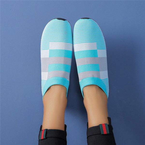 women's shoes are super light, absorbing, comfortable, stylish, breathable casual sneakers
women's shoes are super light, absorbing, comfortable, stylish, breathable casual sneakers