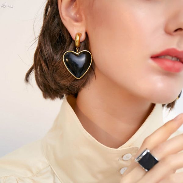 aomu vintage lovely exaggeration red heart pendant earring s925 sterling silver pin drop dangle earring for women jewelry
aomu vintage lovely exaggeration red heart pendant earring s925 sterling silver pin drop dangle earring for women jewelry
