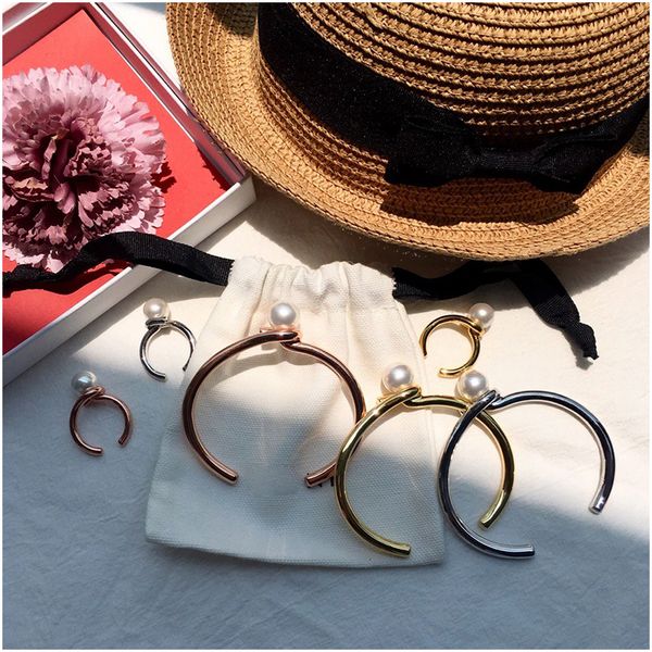 rose gold plate made with pearl ball luxury elgent women ring wholesale luxury designer brand jewelry for women with stamp, Silver
rose gold plate made with pearl ball luxury elgent women ring wholesale luxury designer brand jewelry for women with stamp, Silver