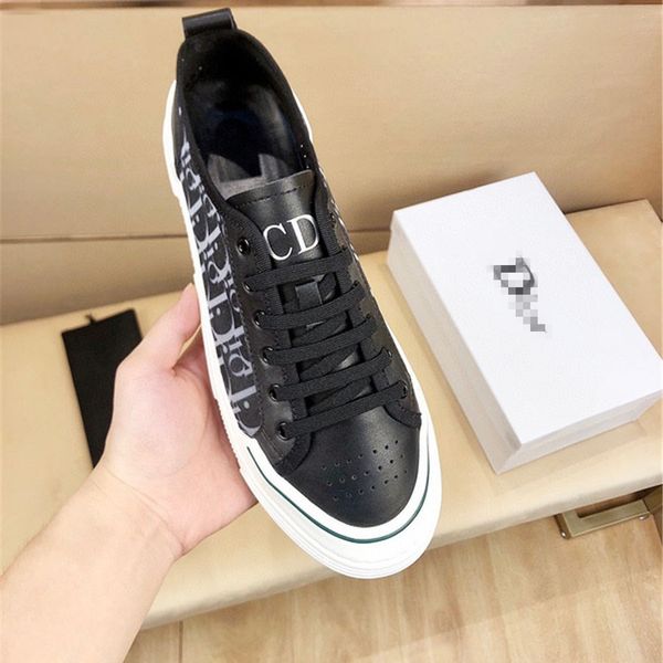 luxury men shoes fashion casual sneakers male running shoes designers shoes size 38 39 40 41 42 43 44, Black
luxury men shoes fashion casual sneakers male running shoes designers shoes size 38 39 40 41 42 43 44, Black