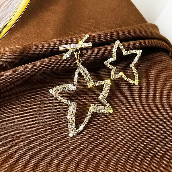 ustar bling crystal stars drop earring for women full rhinestone asymmetric dangle earring statement fashion party jewelry gifts, Silver
ustar bling crystal stars drop earring for women full rhinestone asymmetric dangle earring statement fashion party jewelry gifts, Silver