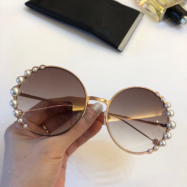 luxury-0295 designer sunglasses for women charming with pearl woman fashion round sunglasses uv protection with original package, White;black
luxury-0295 designer sunglasses for women charming with pearl woman fashion round sunglasses uv protection with original package, White;black