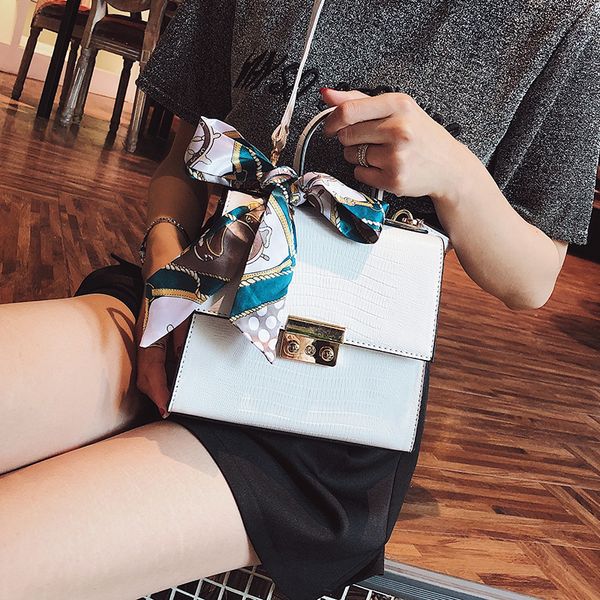 new fashion women's designer handbag bow portable square bag quality pu leather women bag lock tote shoulder crossbody bag
new fashion women's designer handbag bow portable square bag quality pu leather women bag lock tote shoulder crossbody bag